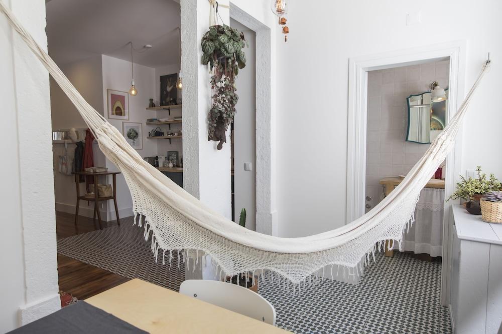 Apartment La La