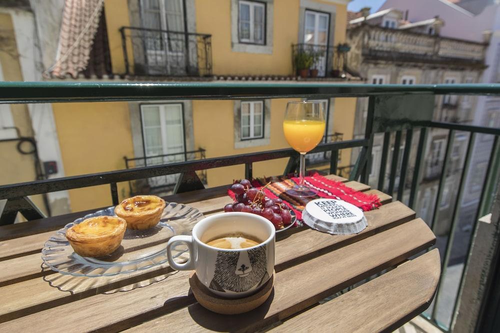 Apartment La La *